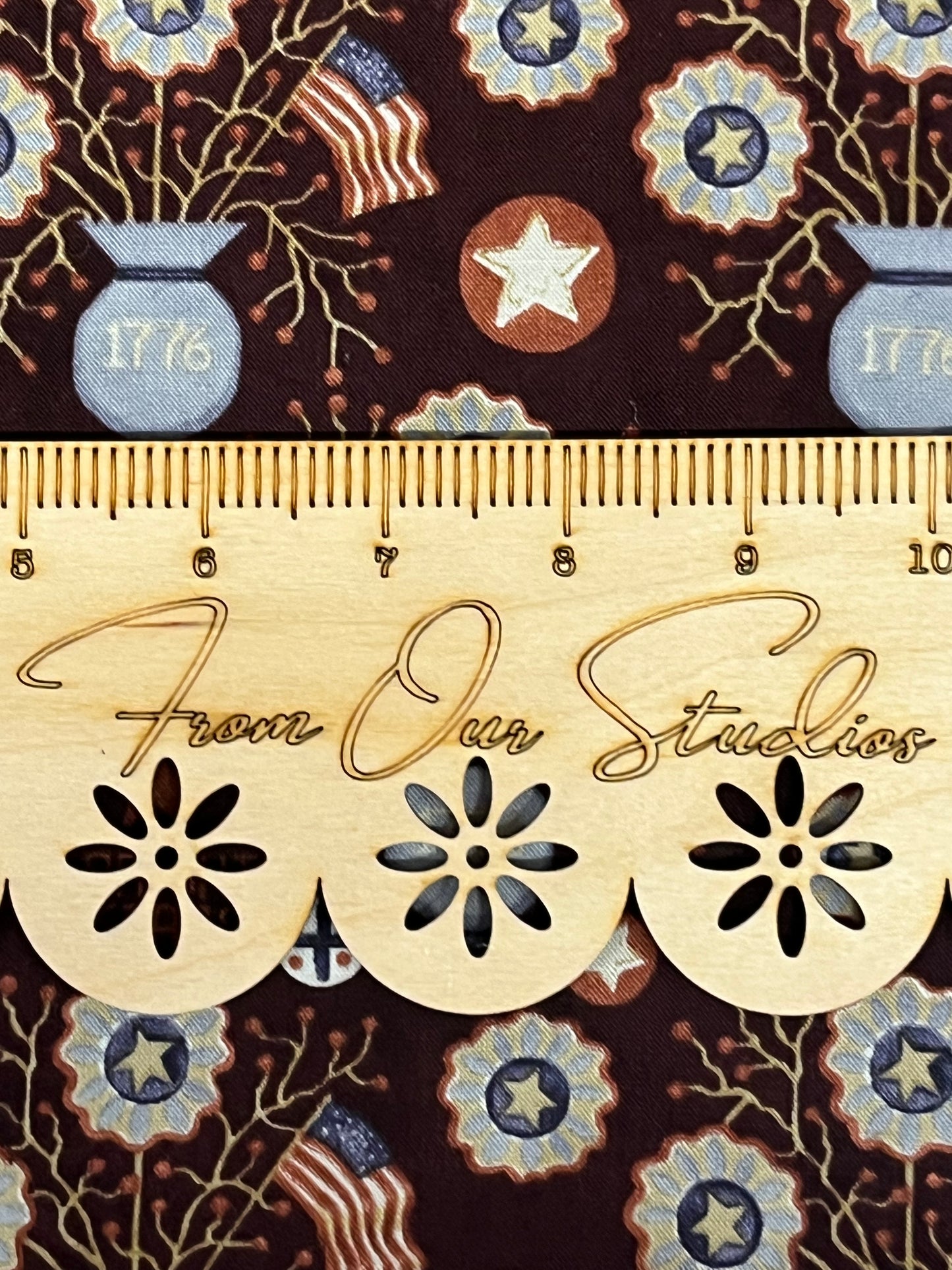 Primitive quilting cotton – Bright Stars fabric fat quarter by Riley Blake