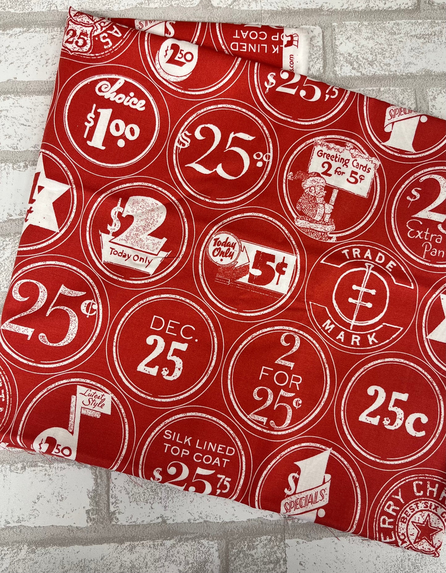 Riley Blake Fat Quarter White As Snow Red Retro Symbols