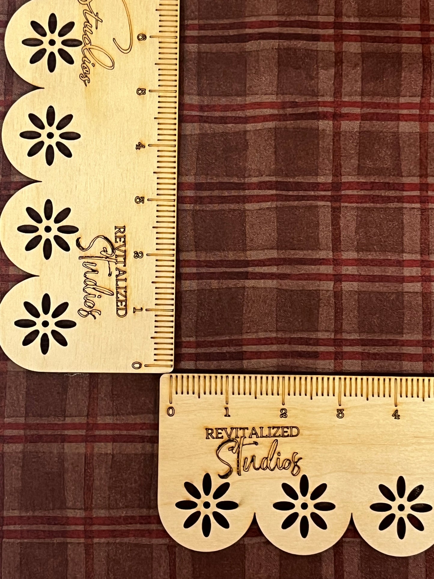 A Riley Blake fabric fat quarter featuring warm reds and browns