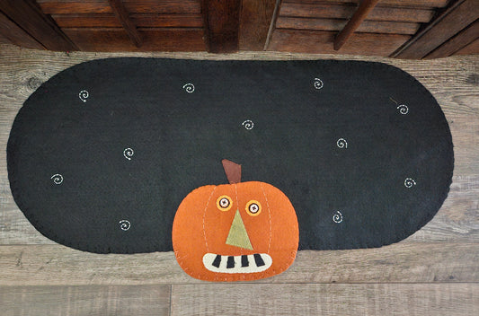 Halloween Jack O Lantern Primitive Appliqued Wool Felt Table Mat