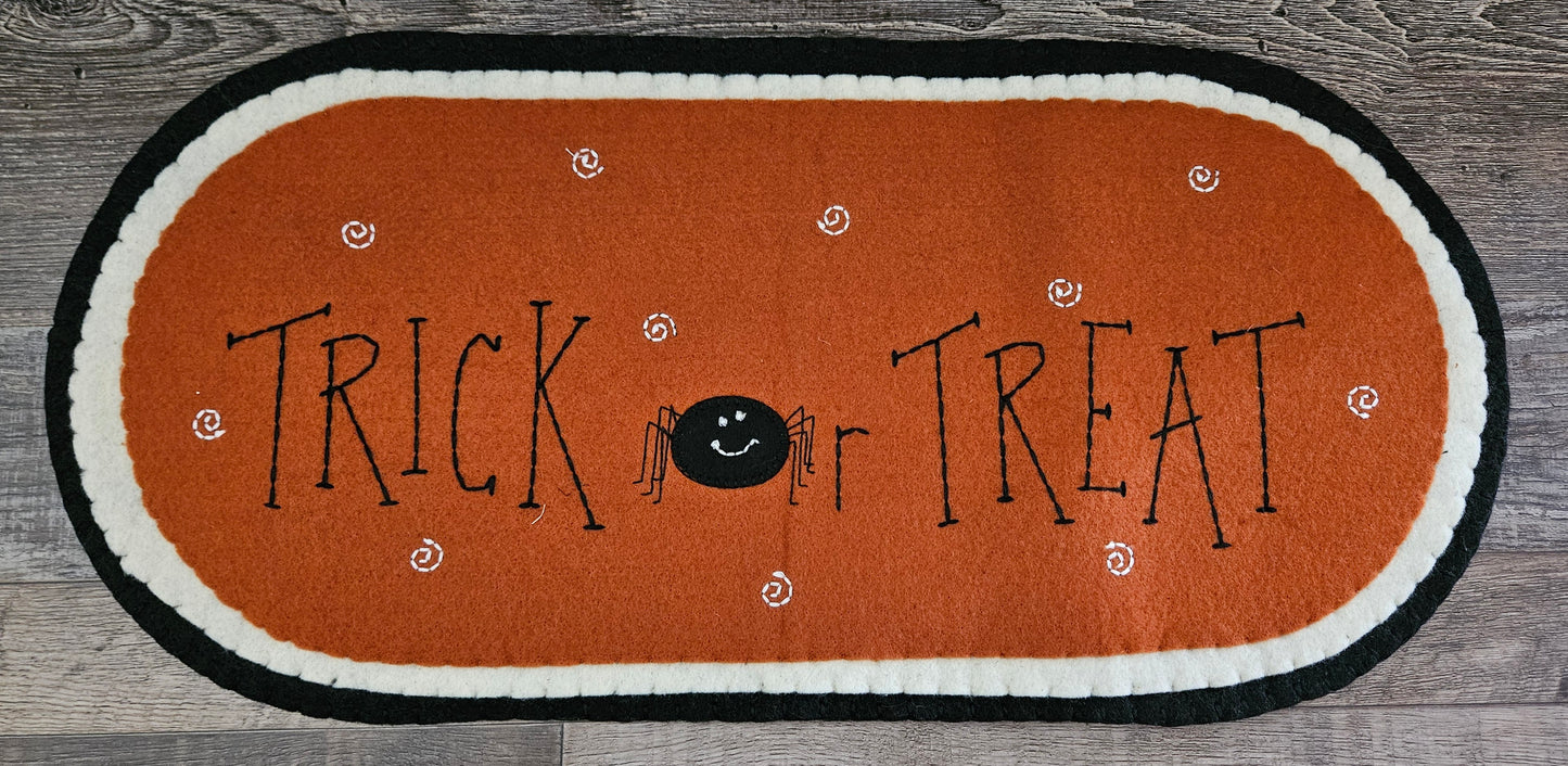 Halloween Trick Or Treat Primitive Appliqued Wool Felt Table Mat