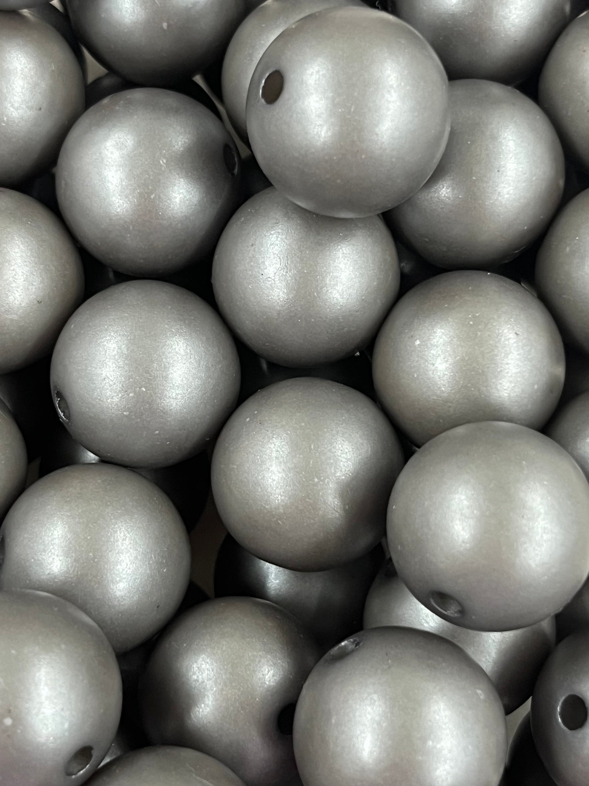 Steel Gray 20 MM Acrylic Bubblegum Beads