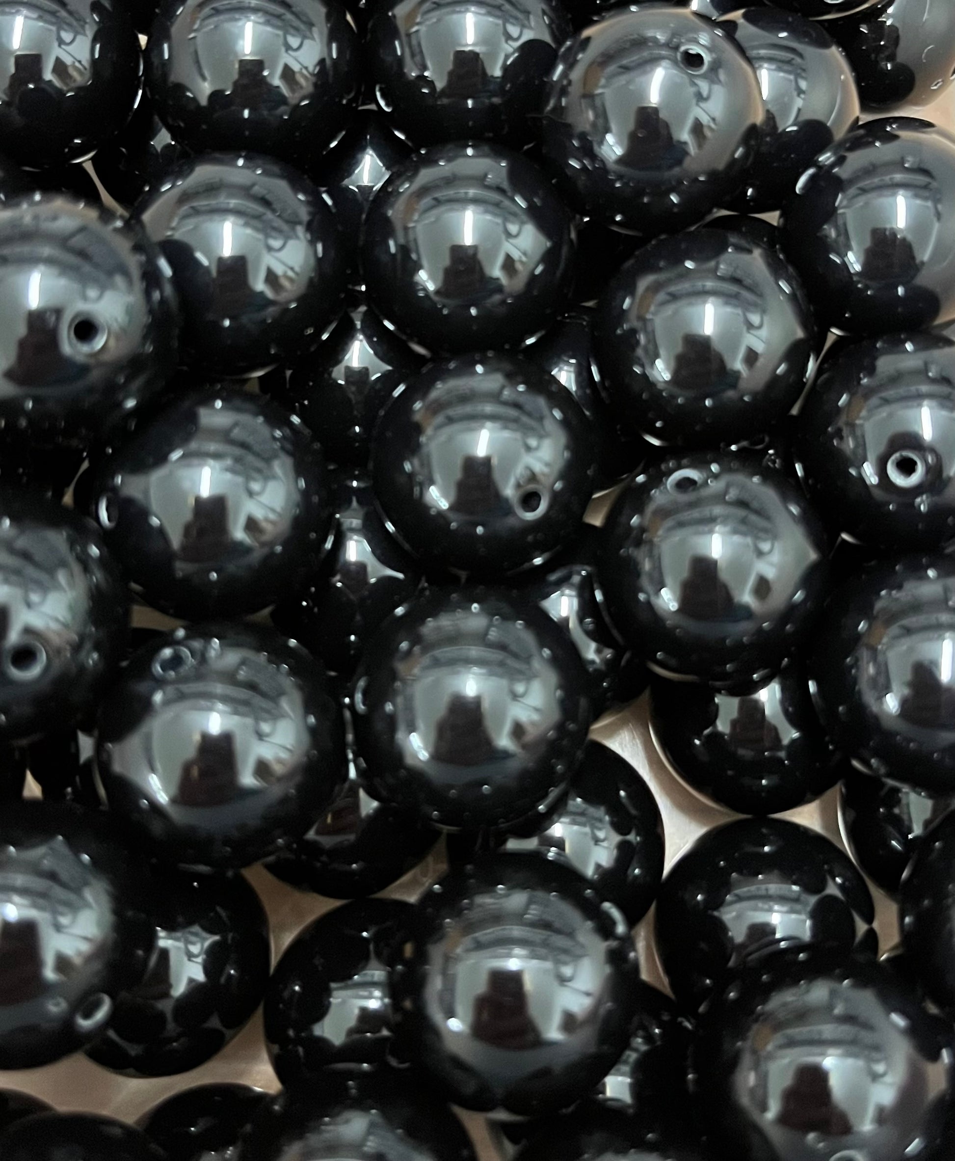 20mm glossy black beads for beaded pens and keychains