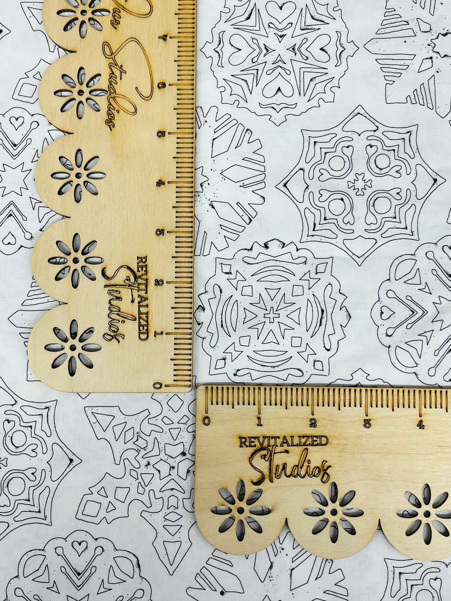 Fat Quarter Fabric Riley Blake Designs White As Snow! J. Wecker Frisch