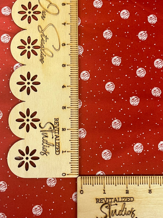 Fat Quarter Fabric Riley Blake White As Snow ! Snowballs on Red