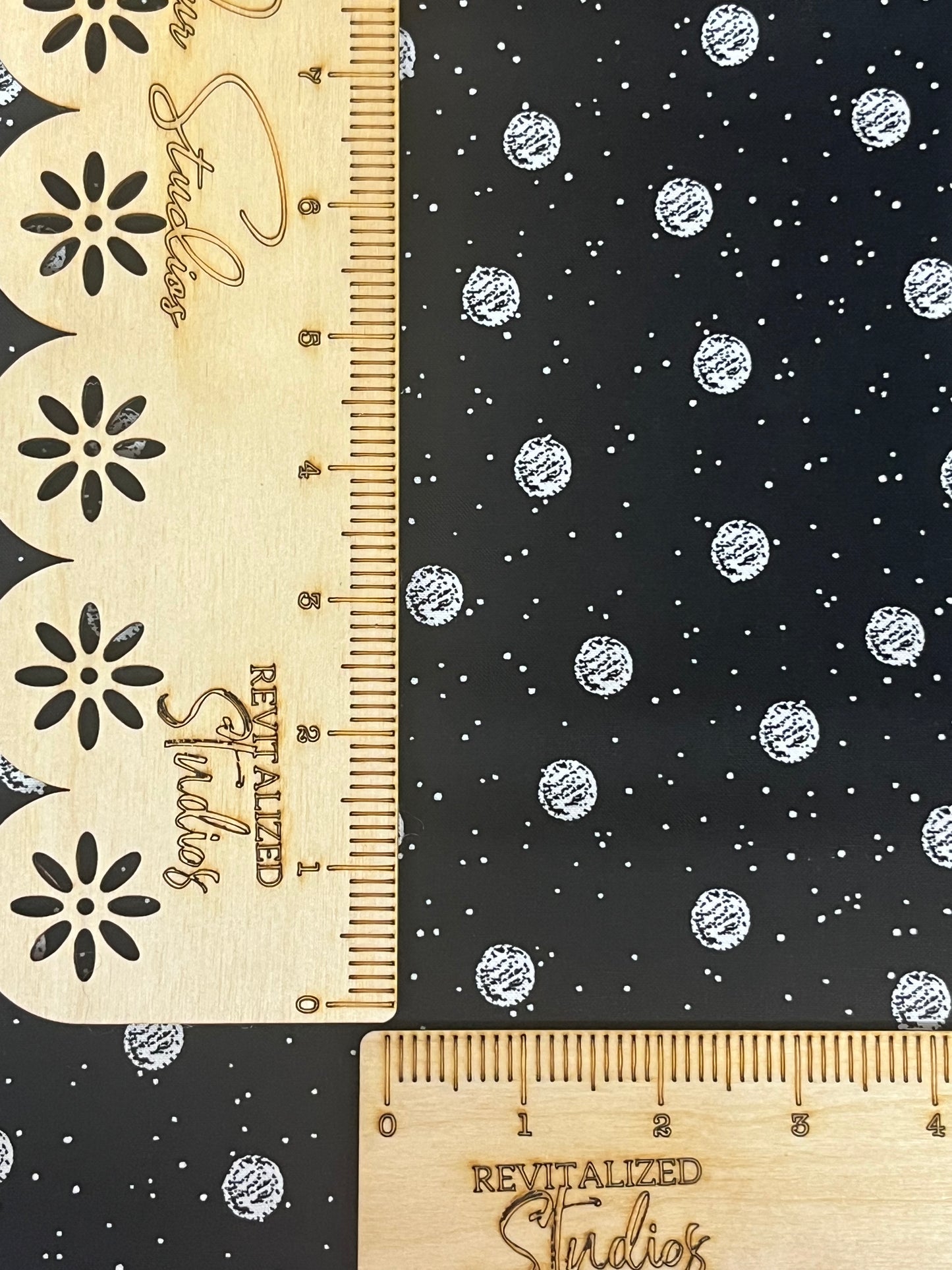 Fat Quarter Fabric Riley Blake White As Snow! Snowballs on Black