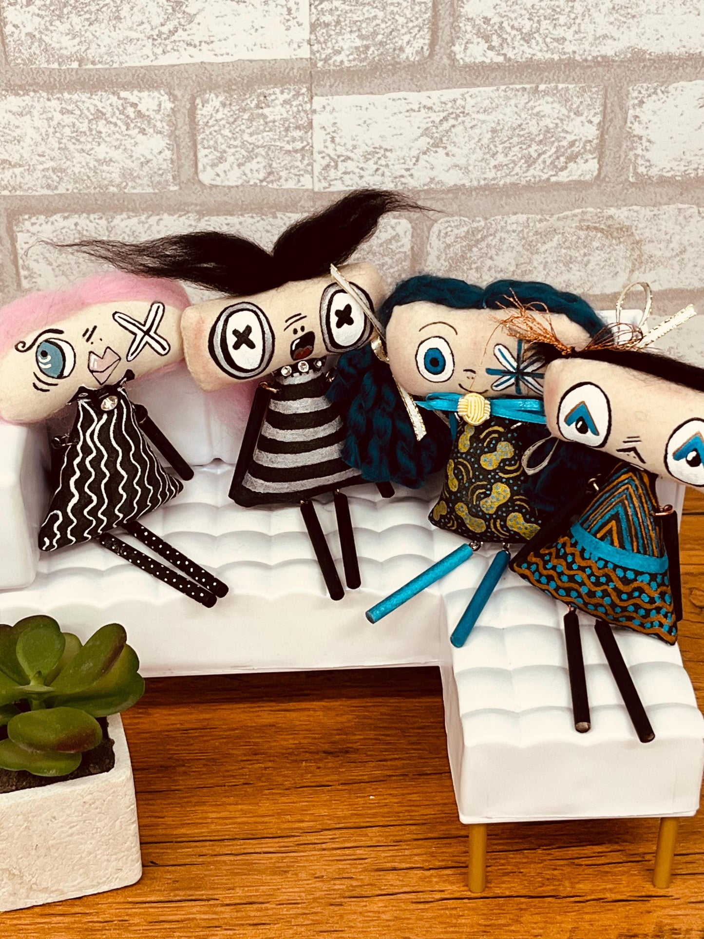 Whimsical Gothic Art Doll "Zelda Noir" - Spooky Cute Handmade Collectible - Pink Hair Pastel Goth Decor - Creepy Cute Fright Stitches Doll